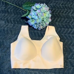 Blush Victoria Secret sports bra